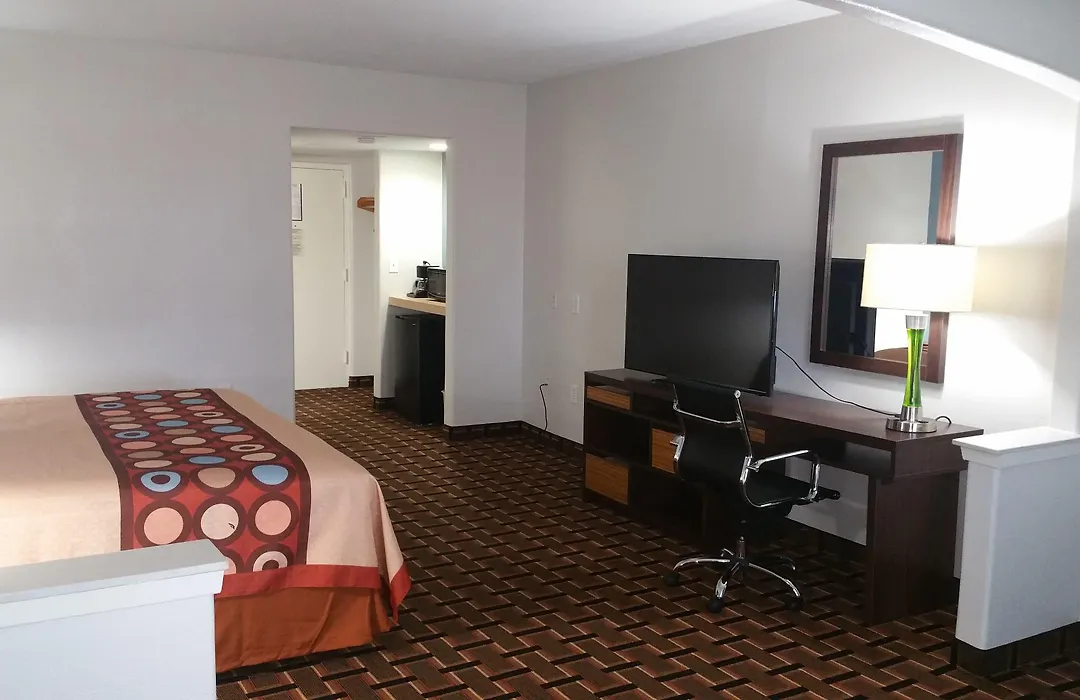 Quality Suites Houston Hobby Airport-1