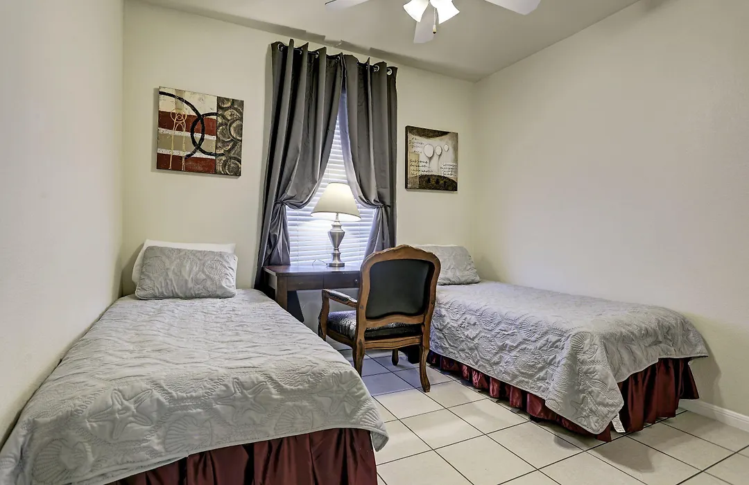 Villa Corporate 2 Bedroom Suite Furnished Condo-1