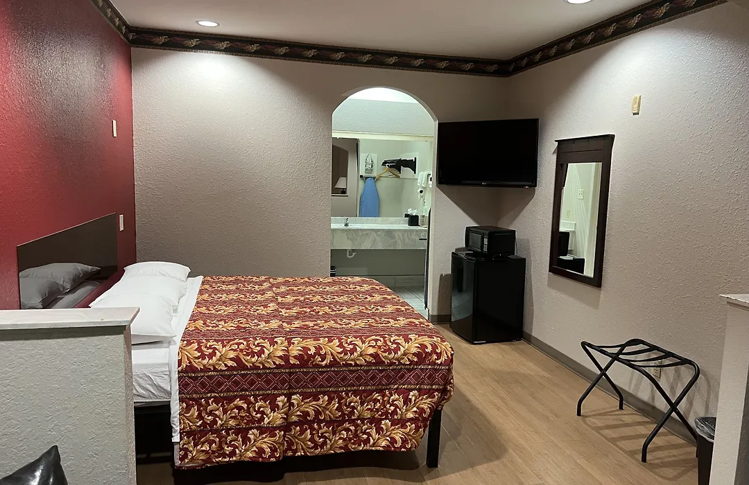 Scott Inn & Suites - Downtown Houston-1
