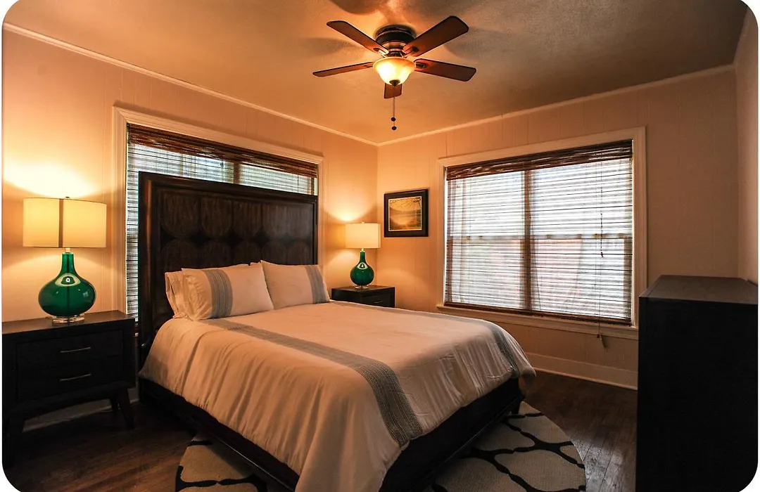 The Coyle Cabin - Close To Downtown, Stadiums, U Of H, Med Center-1