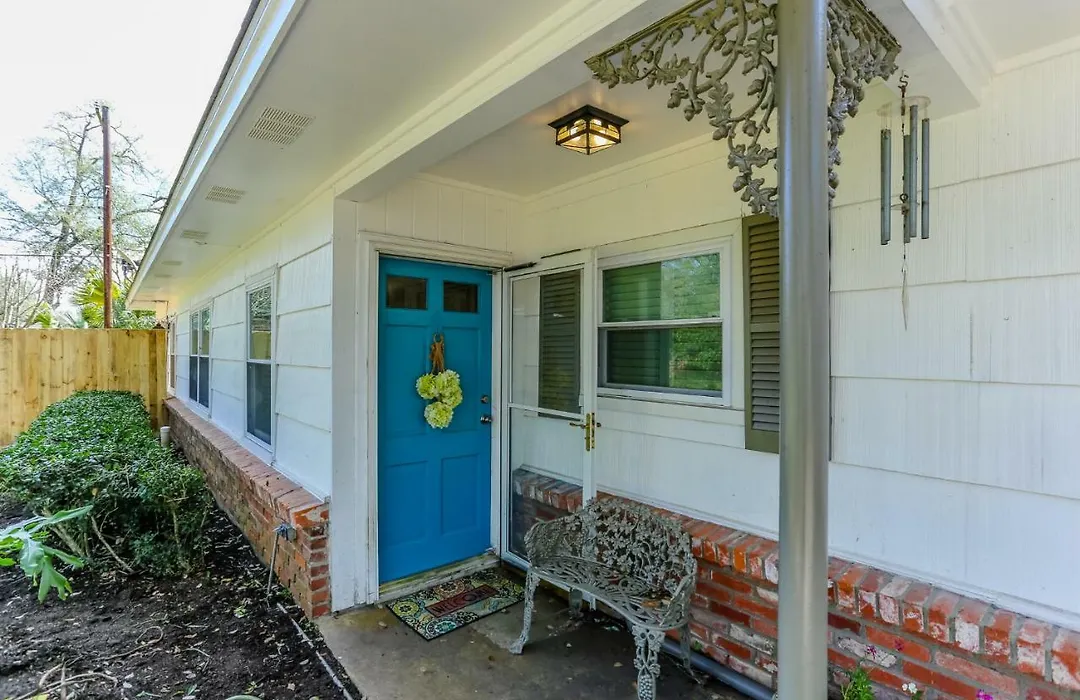 The Texas Bluebonnet - Metro Houston Luxury Home-1