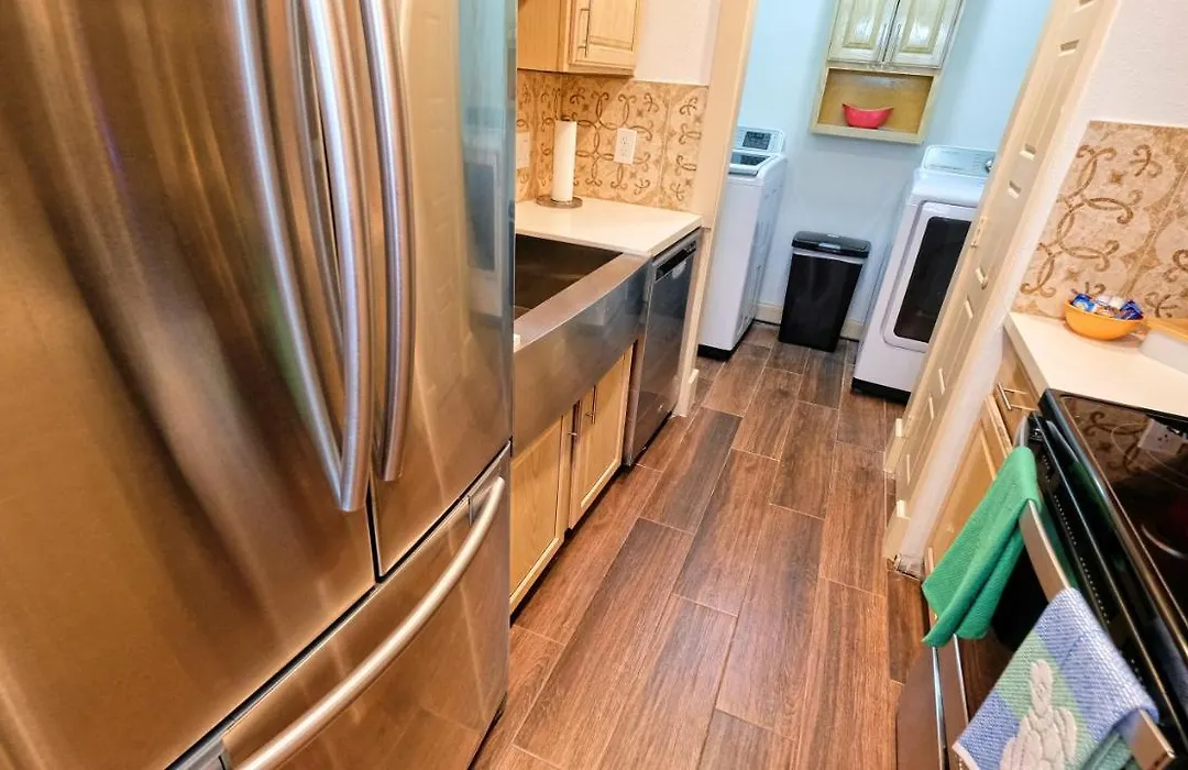 Galleria Area Condo, 2 Bedrooms 2 Story - Ocee-1