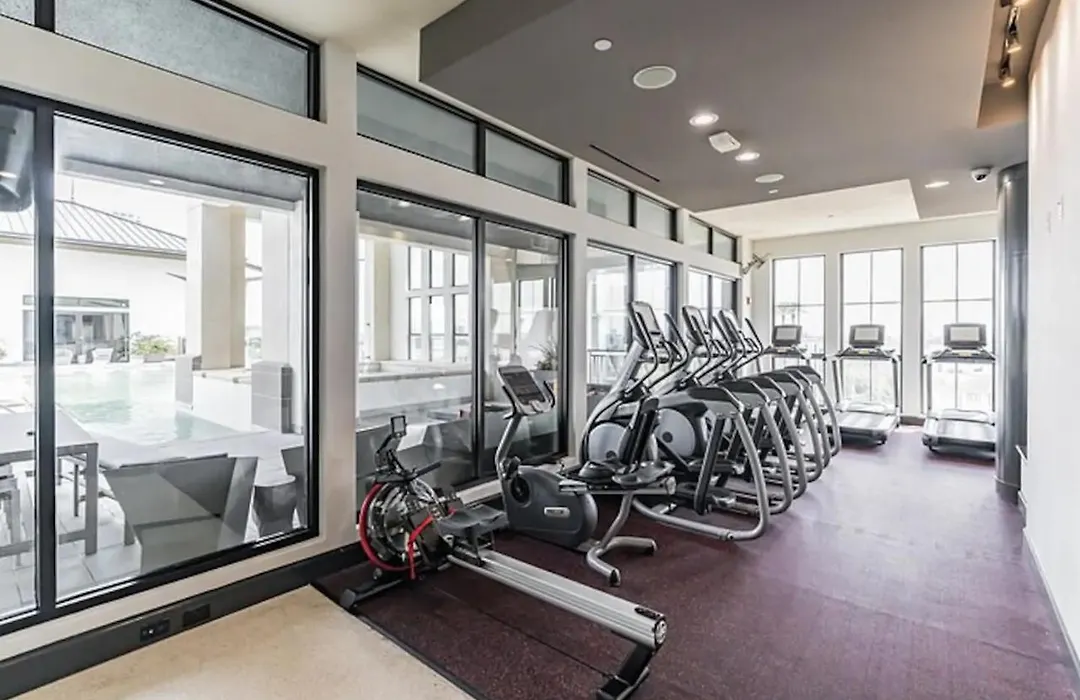 Relaxing Suite + Pool + Gym-1