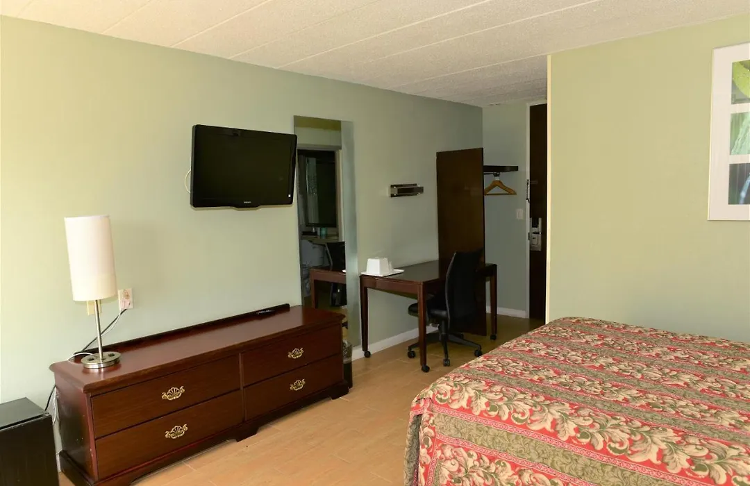 Red Carpet Inn-1