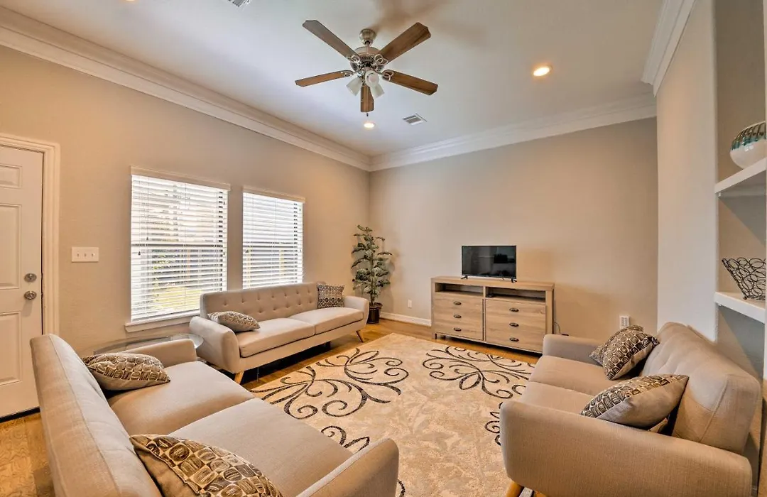 Spacious Houston Home About 16 Mi To Nrg Stadium!-1