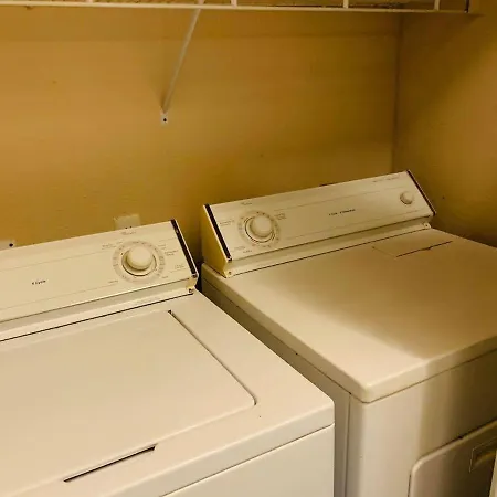 Cozy 2 Bedroom Home Near Md Anderson, Nrg, & Dtown-3