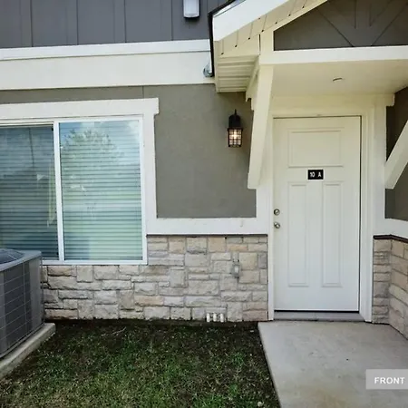 Bush Iah, 2 Story, 3 Bdrm, 2 Baths, N Houston - 10A-3