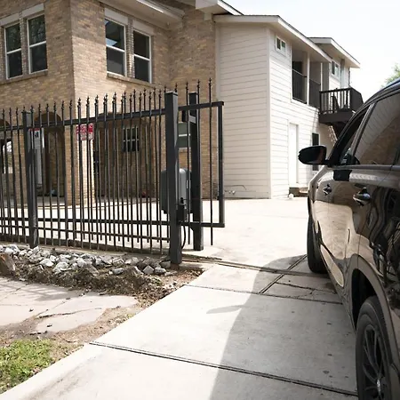 East Downtown Bungalow-2