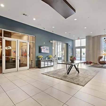 Renu Downtown Houston - Relax,Revive,Renew-3