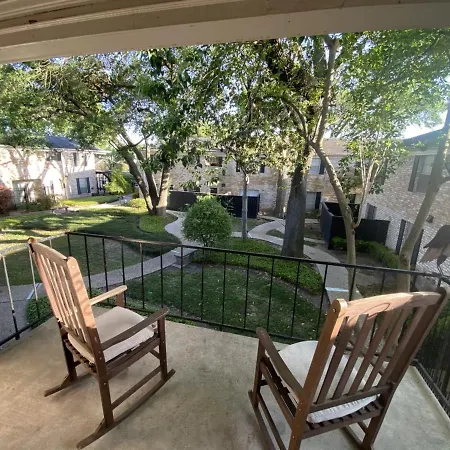 Galleria Area Apt Long And Short Rentals Available-3