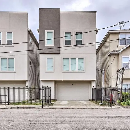 Brand New 3 Story Home In Downtown Houston-3