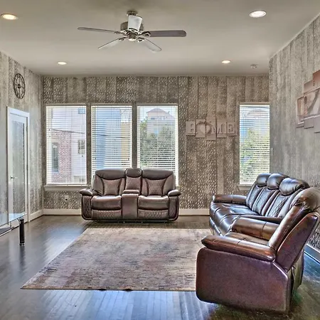 Townhouse 6 Mi To Nrg, 1 Mi To Downtown Houston!-3