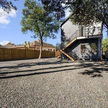 Boho Lodge Studio @ East Downtown-2
