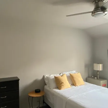 Cozy 1Br Near Med Center Nrg Free Wi-Fi-2