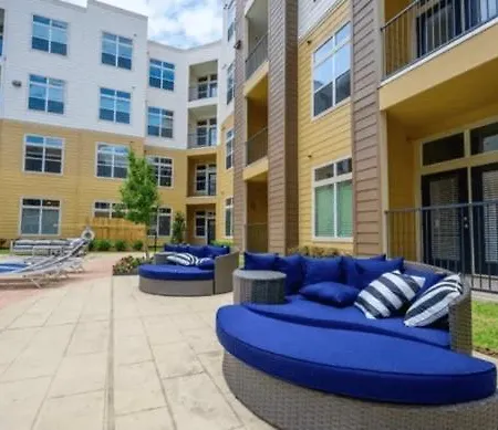 Walk To Nrg-City View Balcony- Free Parking-2Bdrm Near Nrg-Med Center-Galleria-Downtown-3