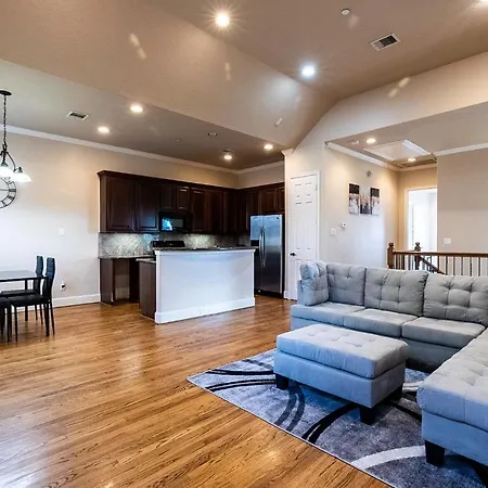 Galleria 3 Bedroom Multi-Level Home-3