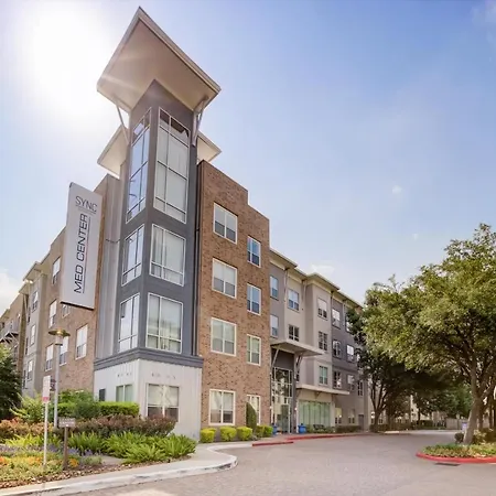 Frontdesk Sync Med Center Apts Houston-3