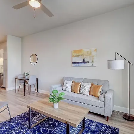 Frontdesk Sync Med Center Apts Houston-2