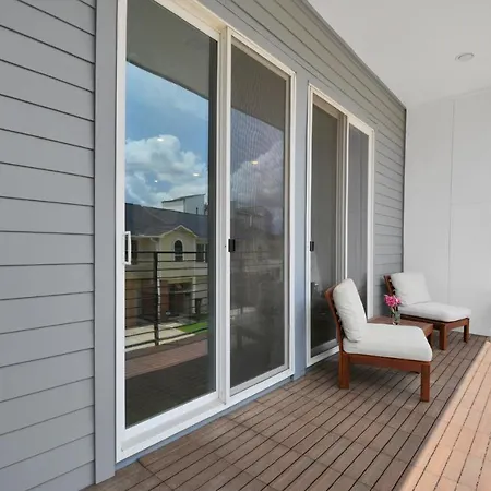 Stunning 4 Story Modern Home W/ Spectacular Views-3