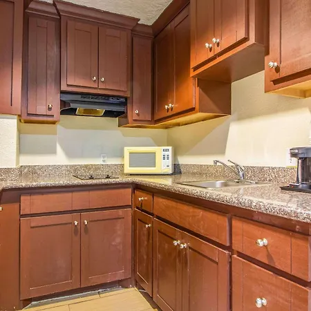 Rodeway Inn & Suites Houston Near Medical Center-2