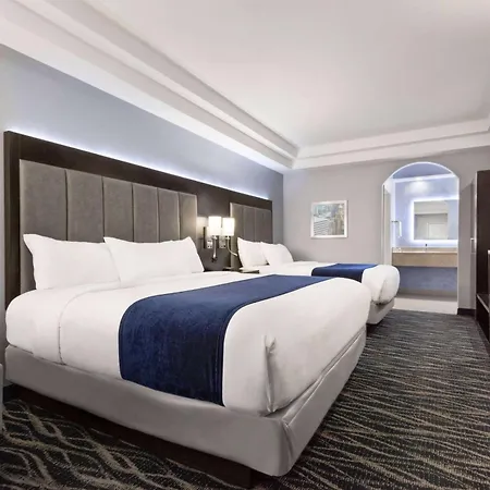 Days Inn & Suites By Wyndham Houston Hobby Airport-2