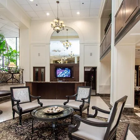 Beautiful 2 Bedroom/Bath Condo Near Galleria-2