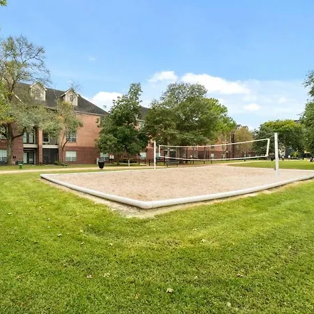 Uptown Escape - Modern, 1Bd Apt Near The Galleria-2