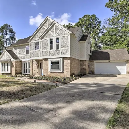 Houston Retreat With Game Room And Private Pool!-3