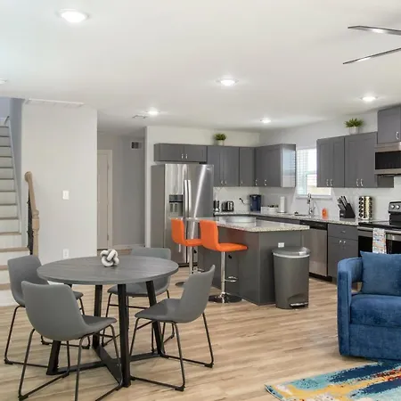 Peerless Retreat - Minutes From Downtown Houston-2