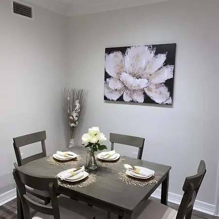 Your Warm Spacious Unit With Pool - Medical Center-3