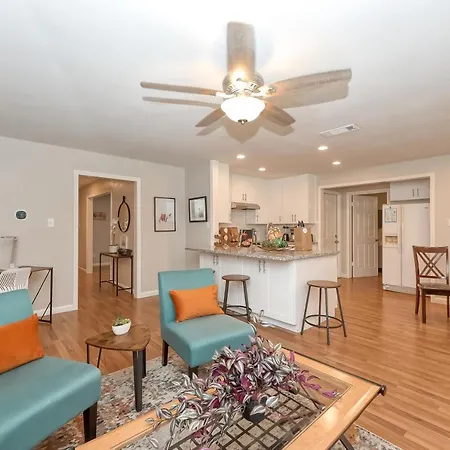 Costa Fortune In Spring Branch, 2 King Bds, Covered Patio, Workcation-3