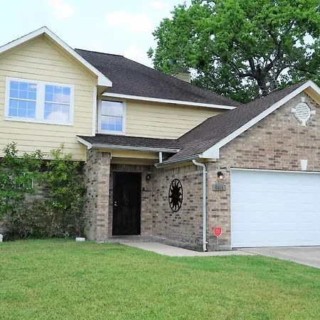 Pershing House - Your Perfect Houston Hideaway! Home-3