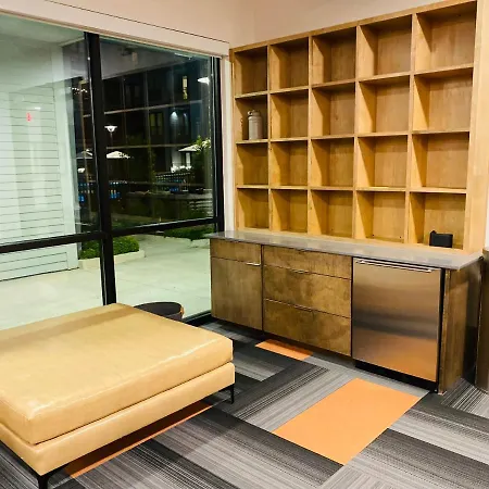 Lux 1-Bedroom W/Highrise Pool And View In Downtown Houston-3