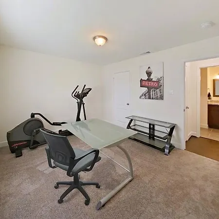 Med Ctr Villa-Built In 22. 3Br+Office/Gym!-2