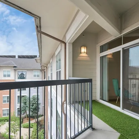 Luxury Designed Bedrooms Med Center By Nrg Stadium-3