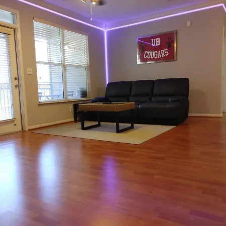 Luxe 2 Bedroom Medical Center Condo-3
