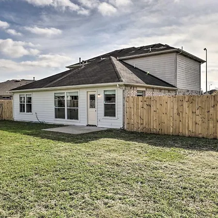 Spacious Houston Home About 22 Mi To Downtown!-3