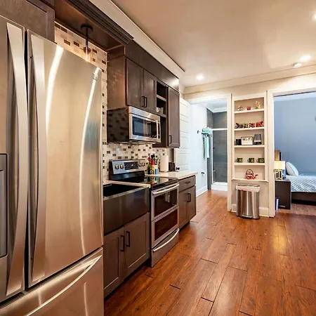 Luxury New Home/Museum/Med. Ctr/Dwn Twn*Families-3
