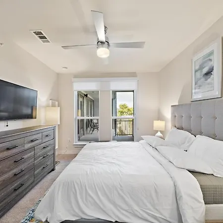Luxury King Executives Suite-2