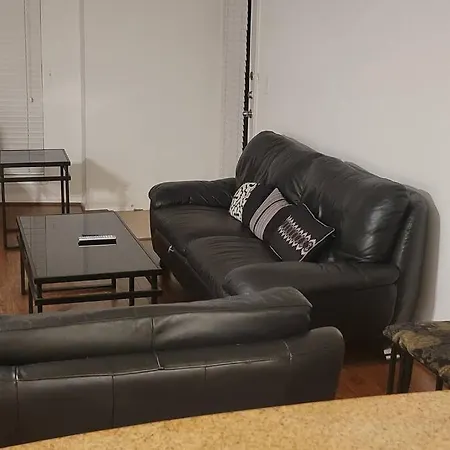 Galleria Mall Area Master Luxury Condo Apartment-2