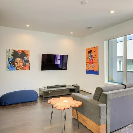 Spacious Houston Home 1 Mile To The Galleria-3