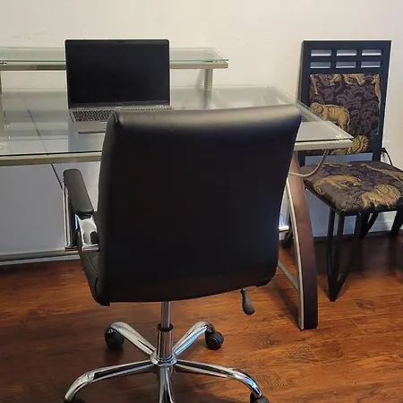 Galleria Mall Area Master Luxury Condo Apartment-3
