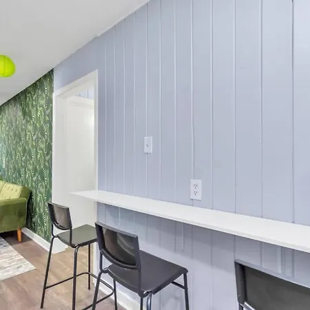 New Emerald Theme Luxury Downtown Htx-3