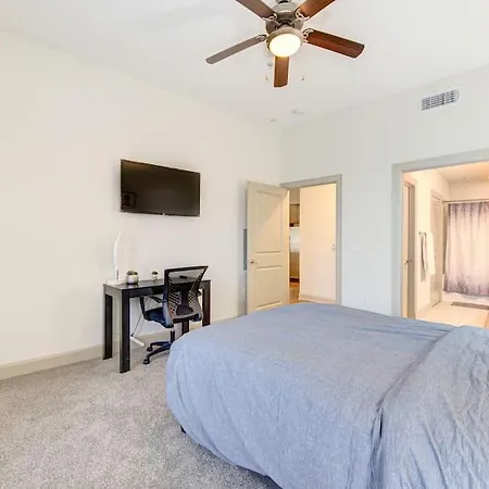 Resort-Style Pool, Gym/Garage, 1Br, Medical Center-3