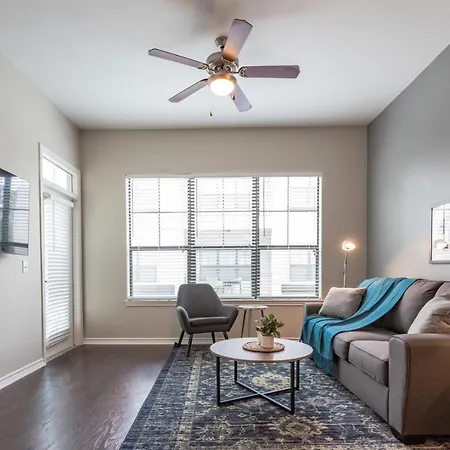 Modern Apartment In Prime Location Id3889X09-2