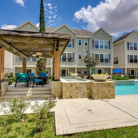 Houston Vacation Rental Less Than 1 Mi To Nrg Stadium!-2