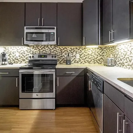 Modern Apartment In Prime Location Id5975X47-2