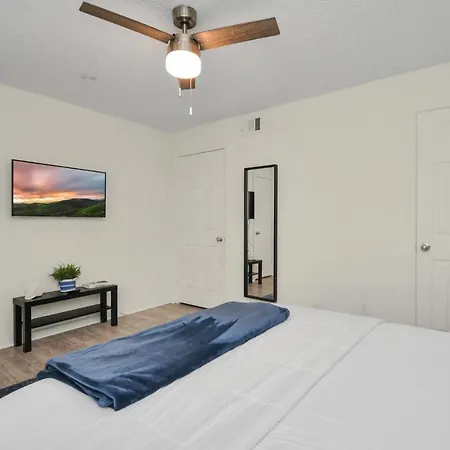 1Br Stellar Stay #1 At The Galleria-3