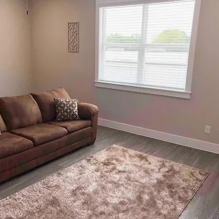 Welcome To Our Spacious 2-Bedroom 2-Bathroom Located In The City Of Houston, Texas!-2
