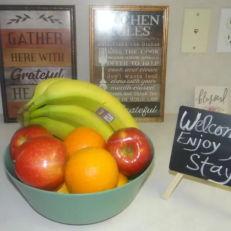 Joyful Quarters - Beautiful Spacious 1 Bedroom Apt-3
